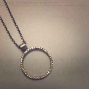 Circle of diamonds necklace
